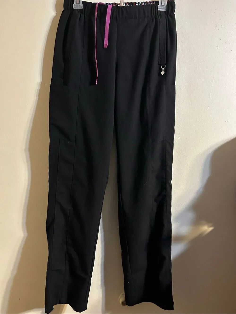 Vera Bradley black scrub pants size small